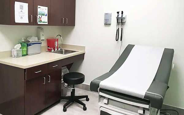 enTrust Immediate Care Memorial Drive Exam Room